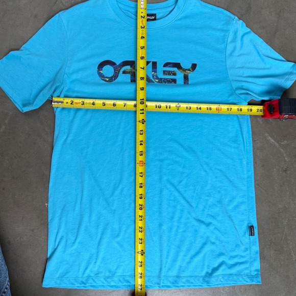 Oakley Hydrolix Mens Graphic T-Shirt Blue Logo Print Regular Fit Size M - Picture 8 of 9